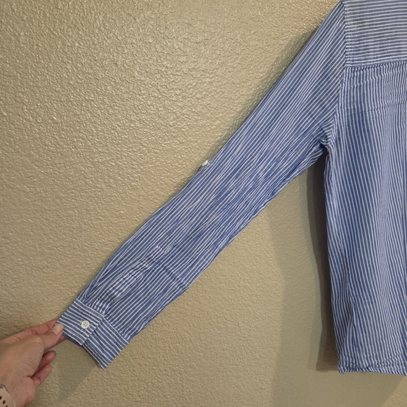 Love Tree Women Blue White Striped Button up Long Sleeve Shirt Size Medium - Picture 3 of 8